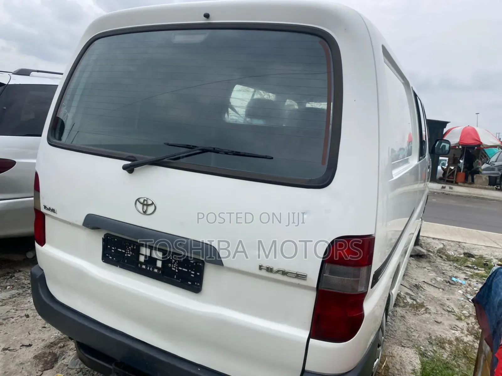 Toyota HiAce 2004 White