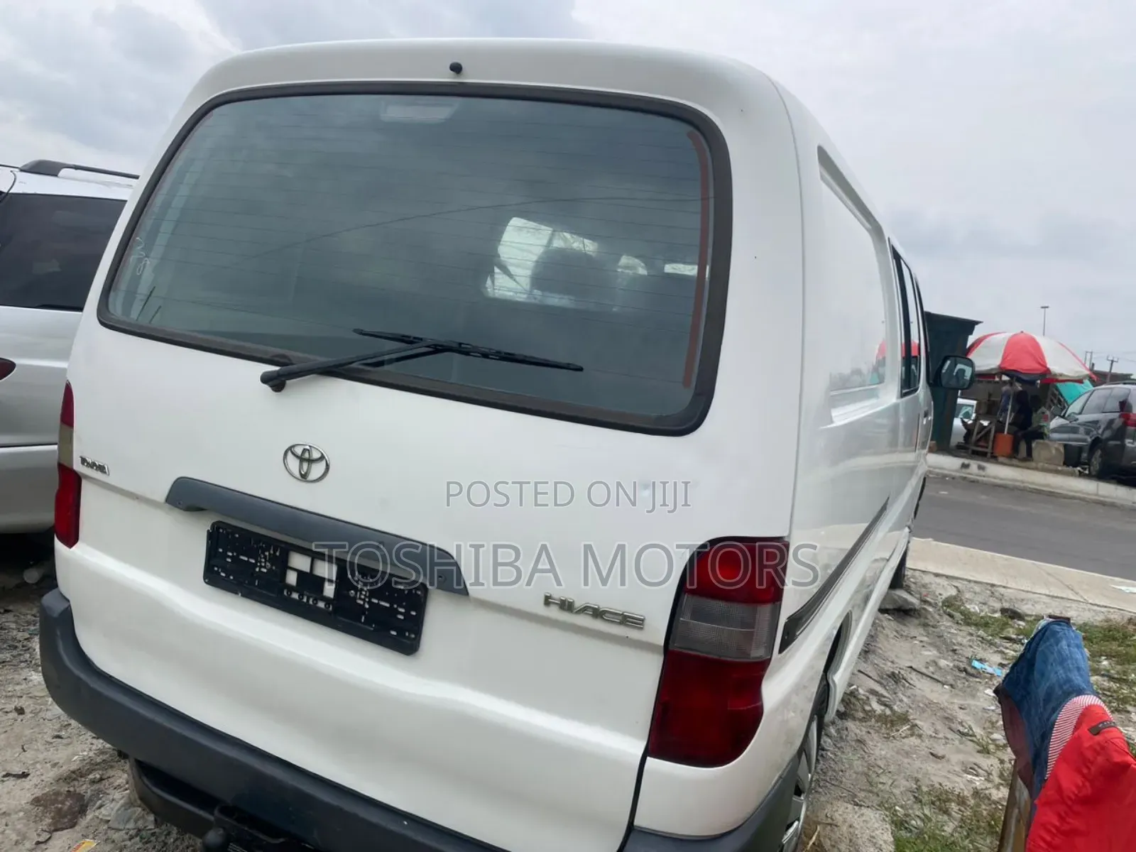 Toyota HiAce 2004 White