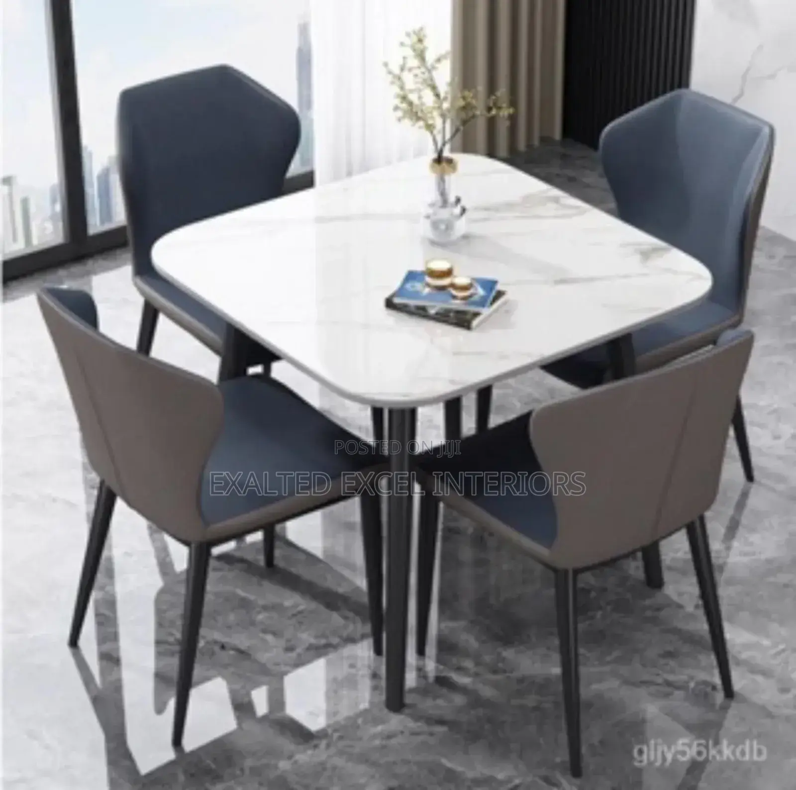 Top Quality 4 Seater Dining Set