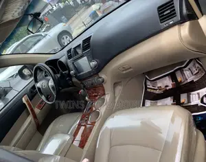 Toyota Highlander Limited 2010 Black