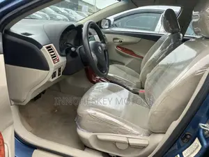 Toyota Corolla 2012 Blue