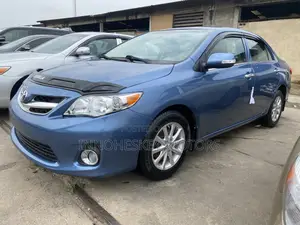 Toyota Corolla 2012 Blue