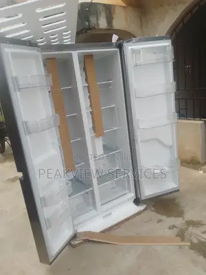 Classic LG Side by Side Refrigerator [257-Jlyl-B]