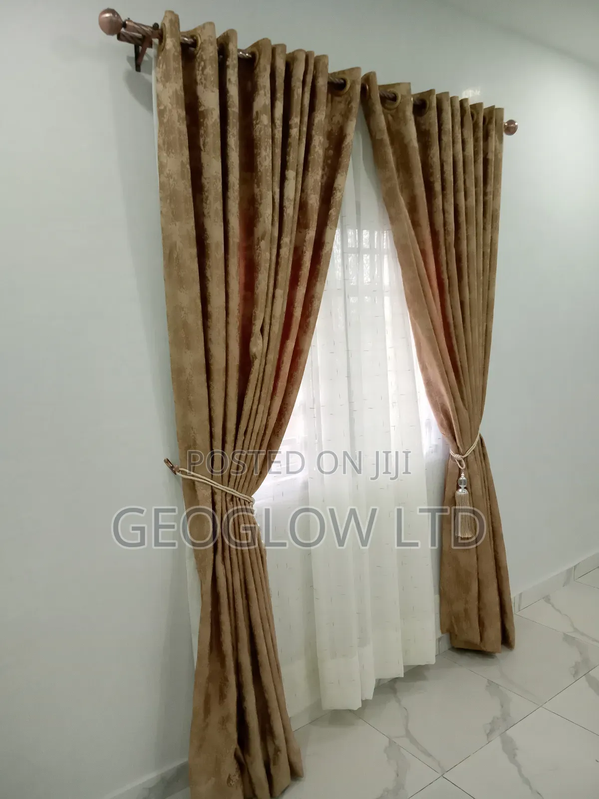 Quality Mart Rings Curtain