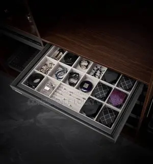 Luxury Jewelry Box Built-In