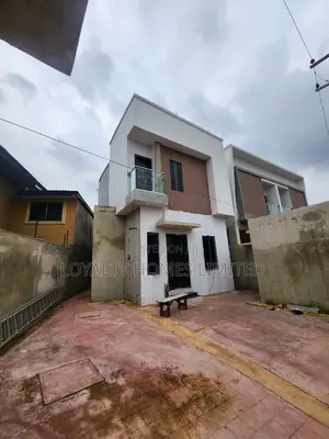 3bdrm Duplex in Ikeja for sale