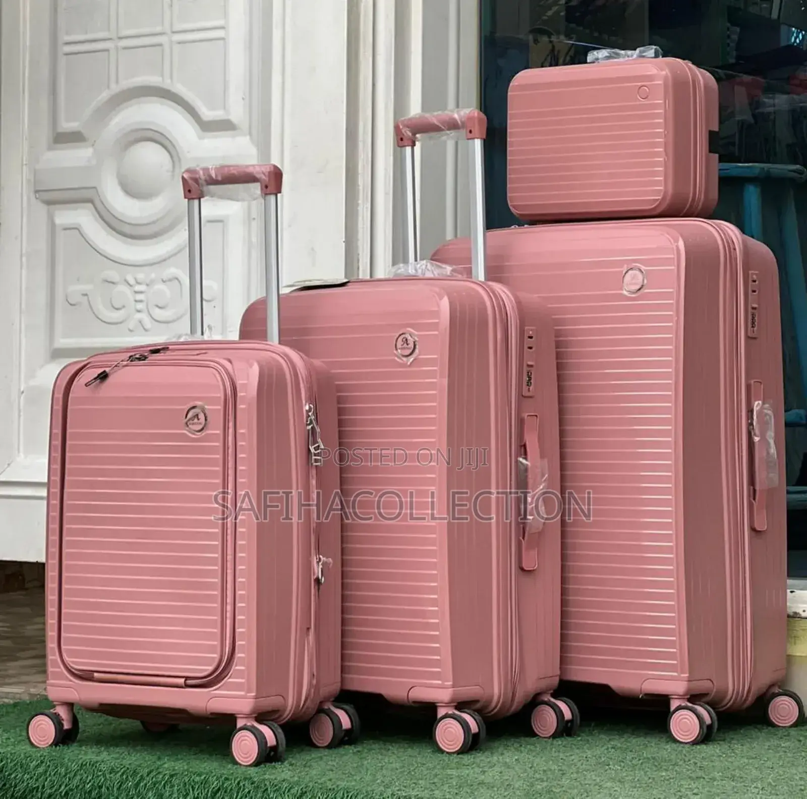 Set of 4 Boxes