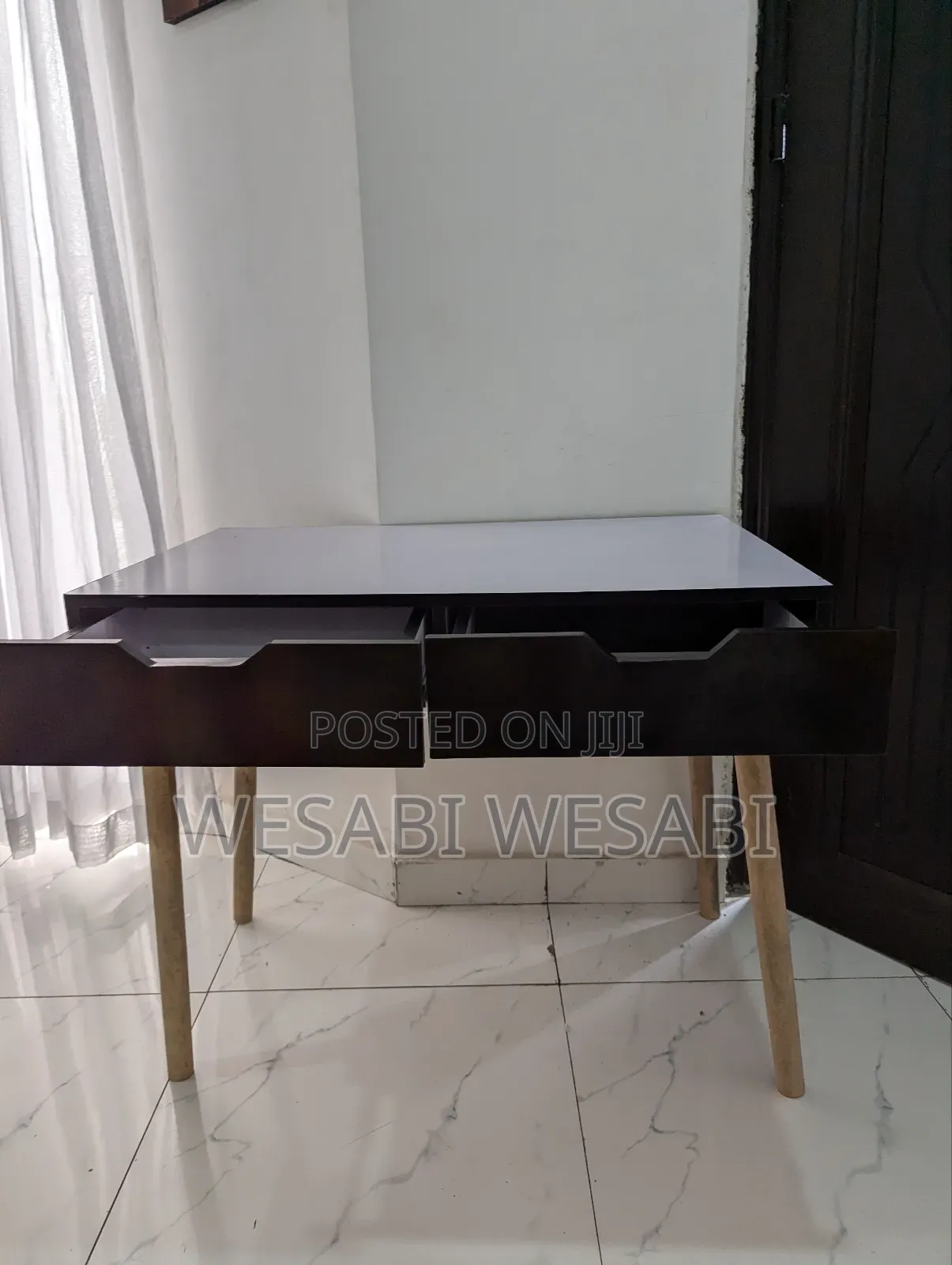 Reading Table