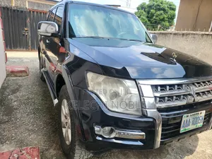 Mitsubishi Pajero 3.8 V6 GLS/GLX 2009 Black