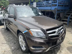Mercedes-Benz GLK-Class 2015 Brown