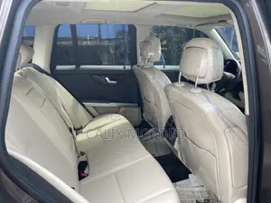 Mercedes-Benz GLK-Class 2015 Brown
