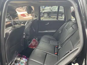Mercedes-Benz GLK-Class 2010 Black