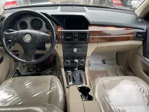 Mercedes-Benz GLK-Class 2010 Blue