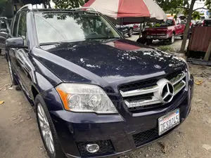 Mercedes-Benz GLK-Class 2010 Blue