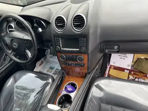 Mercedes-Benz M Class 2010 Black