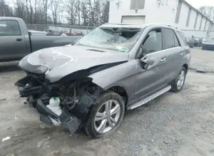 Mercedes Ml350 2013 Windscreen Glass and Vent Available