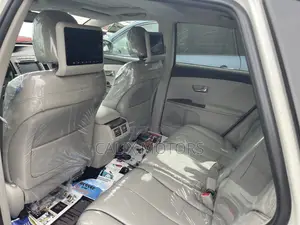 Toyota Venza 2011 White
