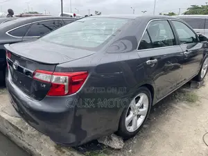 Toyota Camry 2014 Gray