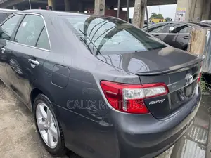 Toyota Camry 2014 Gray