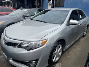 Toyota Camry 2012 Silver