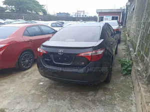 Toyota Corolla 2015 Black