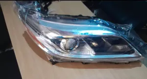 Toyota Sienna 2018 Set Headlight