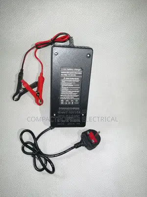 Quality 12v (14.6v) 15a Smart Lifepo4 Intelligent Charger