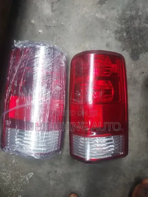 Light Dodge Nitro 2008