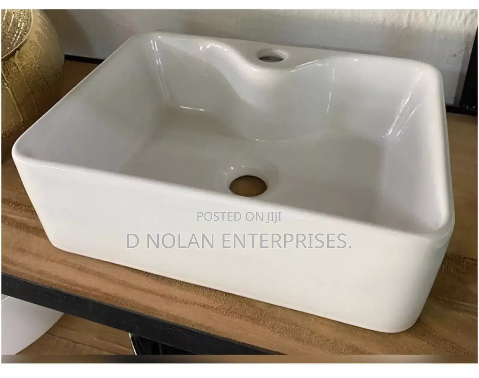 Ceramic White Counter Top Basin
