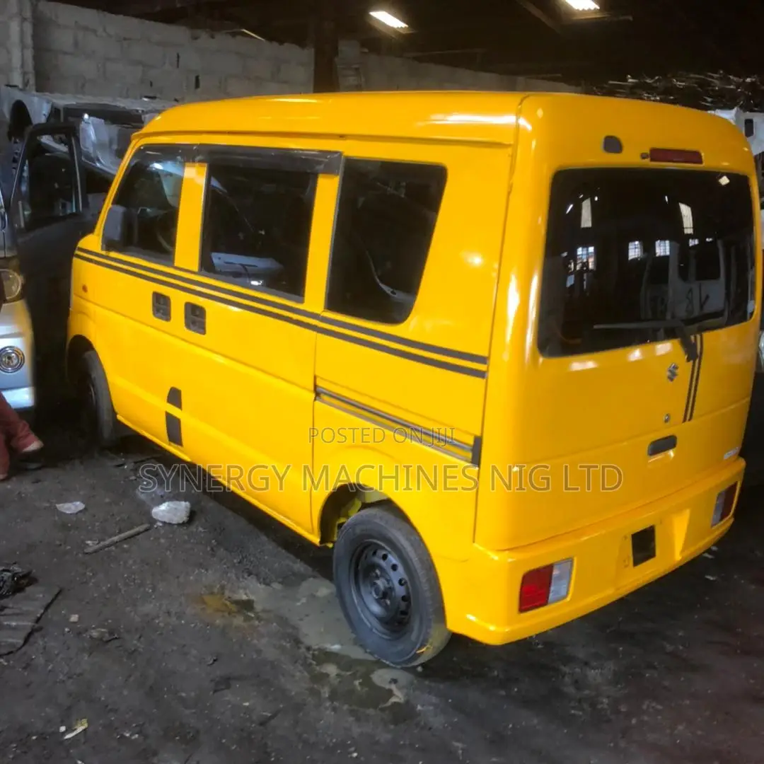 Suzuki Every 2019 Yellow
