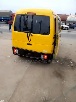 Suzuki Every 2019 Yellow
