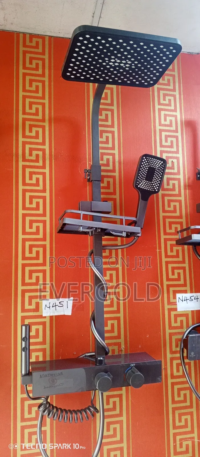 Executive Thermostat Pressure Standing Shower