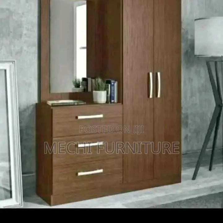 Executive Woodrow Cabinets