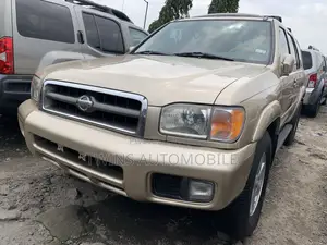 Nissan Pathfinder LE AWD SUV (3.5L 6cyl 4A) 2003 Gold