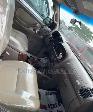 Toyota Sequoia 2004 Black