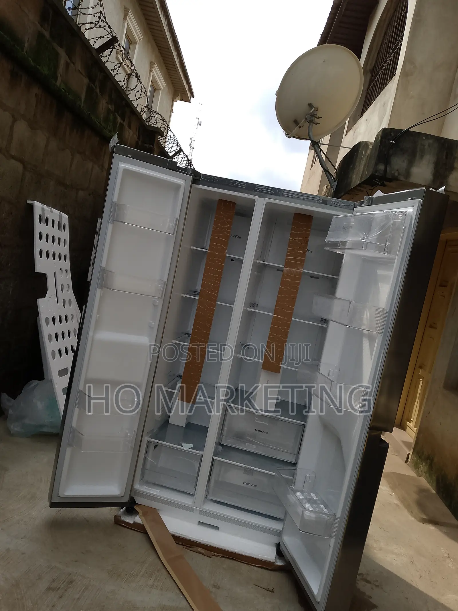 Excellent LG Refrigerator=Ref 257-Jlyl-B