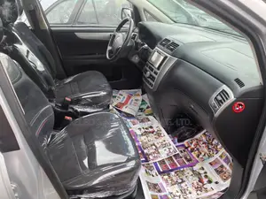 Toyota Avensis Verso 2.0 Petrol 2006 Silver