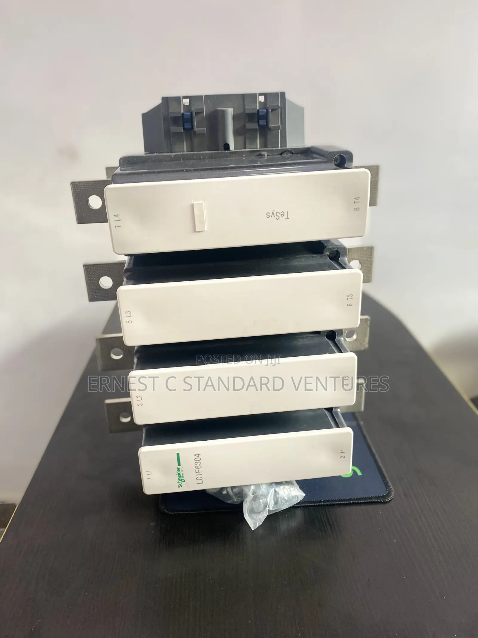 Schneider Contactor 1000A 4p