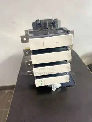 Schneider Contactor 1000A 4p