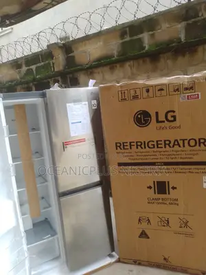 Very Durable 688L LG Double Door Top Mount Refrigerator