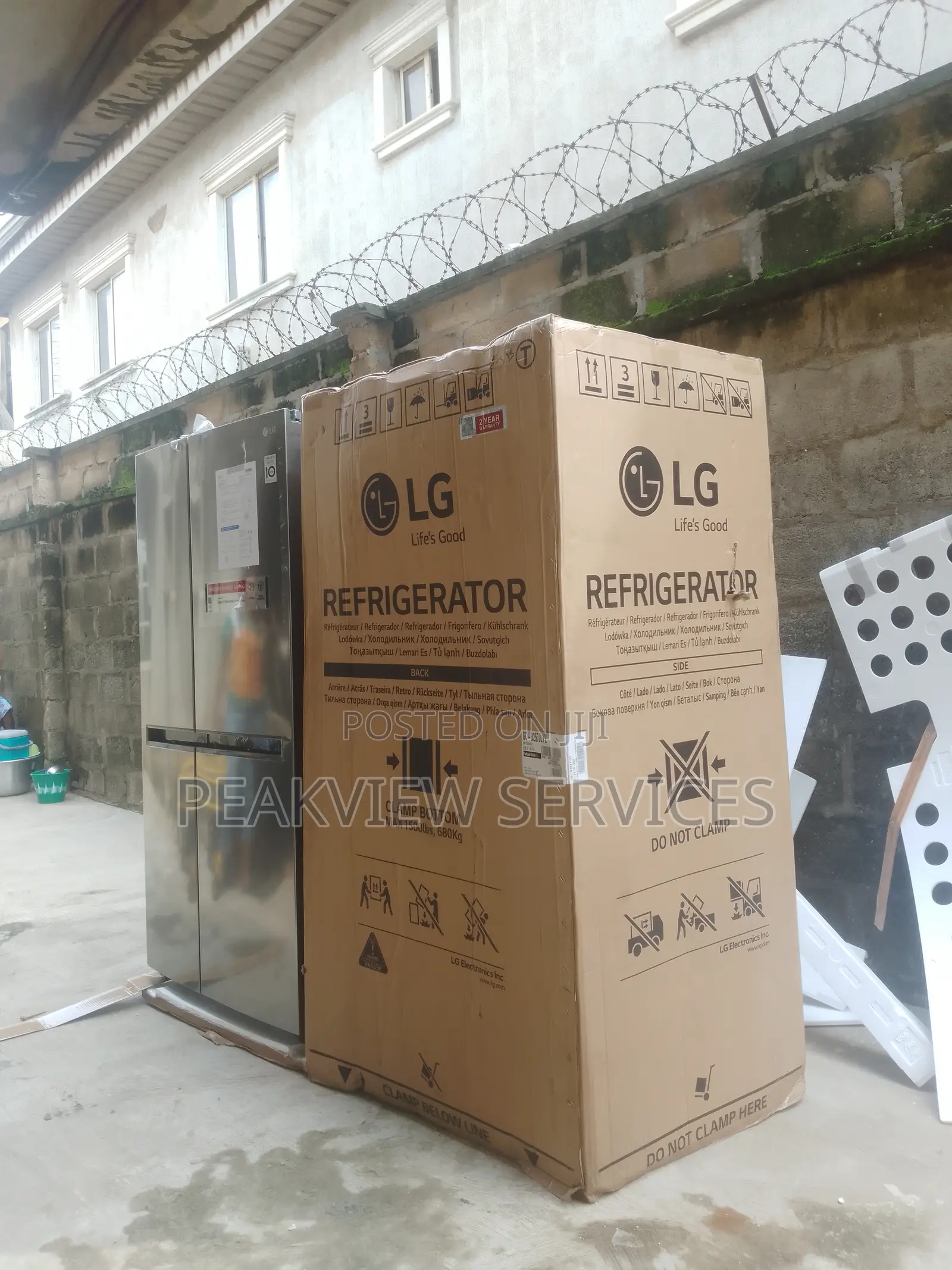 Powerful Side by Side LG Refrigerator [257-Jlyl-B]