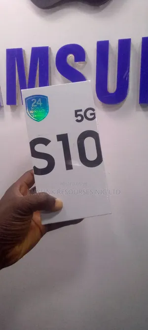 New Samsung Galaxy S10 5G 256 GB Black