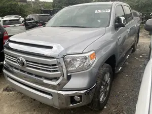 Toyota Tundra 2014 Silver