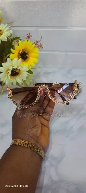 High Fashion Full Abd Half Stone Sunglasses