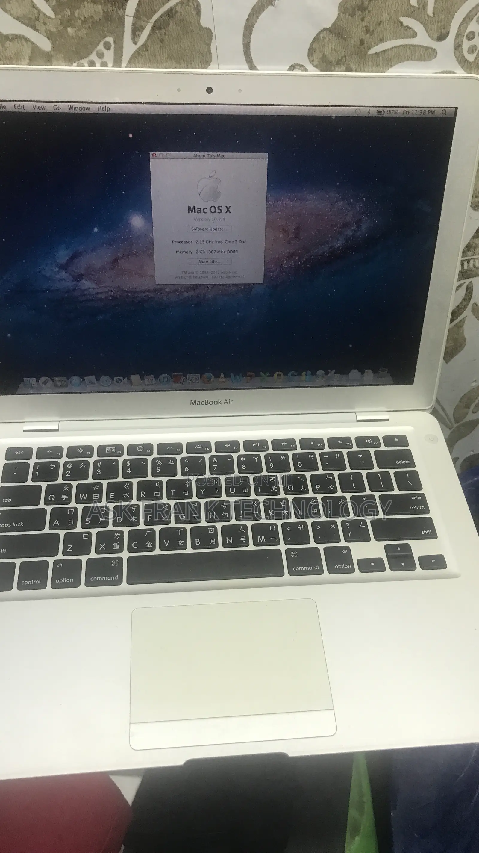 Laptop Apple MacBook Air 2GB Intel Core 2 Quad SSD 128GB