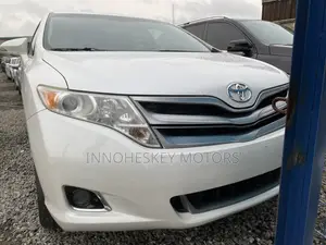 Toyota Venza LE FWD 2013 White