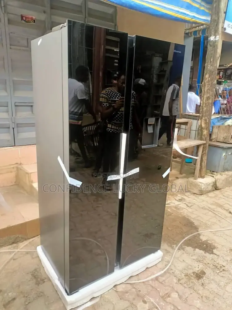 Hisense Side by Side With Dispenser