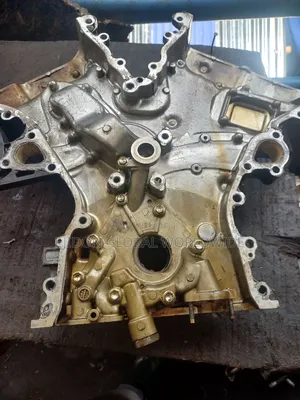 Front Casing Oil Pump Lexus IS250 IS350 2007 2008 2010