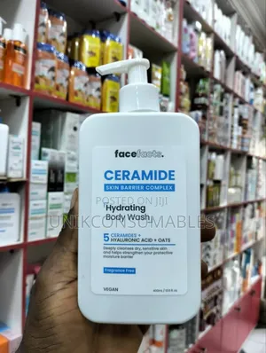 Facefacts Ceramide Hydrating Body Wash 400ml