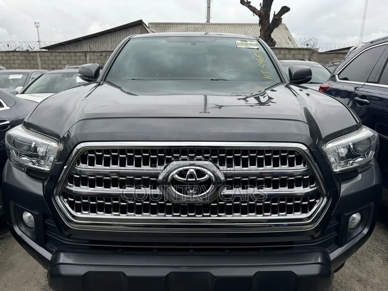 Toyota Tacoma 4dr Double Cab 2016